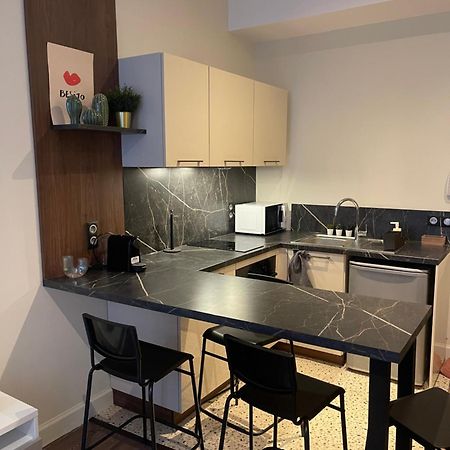 Appartement Au Coeur Du Centre Ville De 카르카손 외부 사진