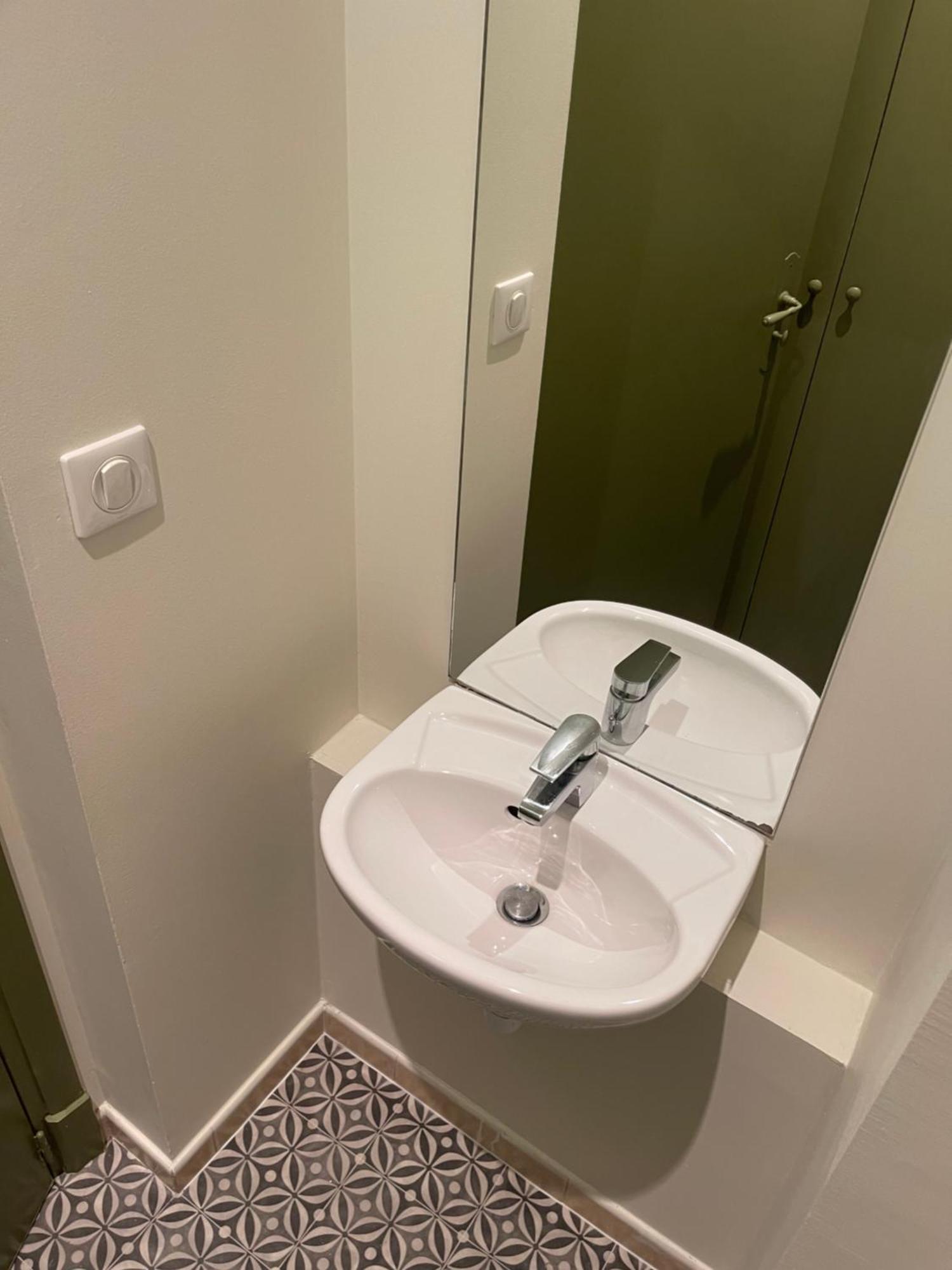 Appartement Au Coeur Du Centre Ville De 카르카손 외부 사진